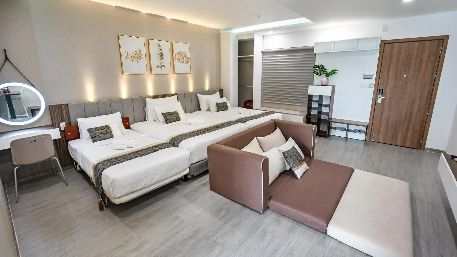Suite Apartments 芽庄 0*,